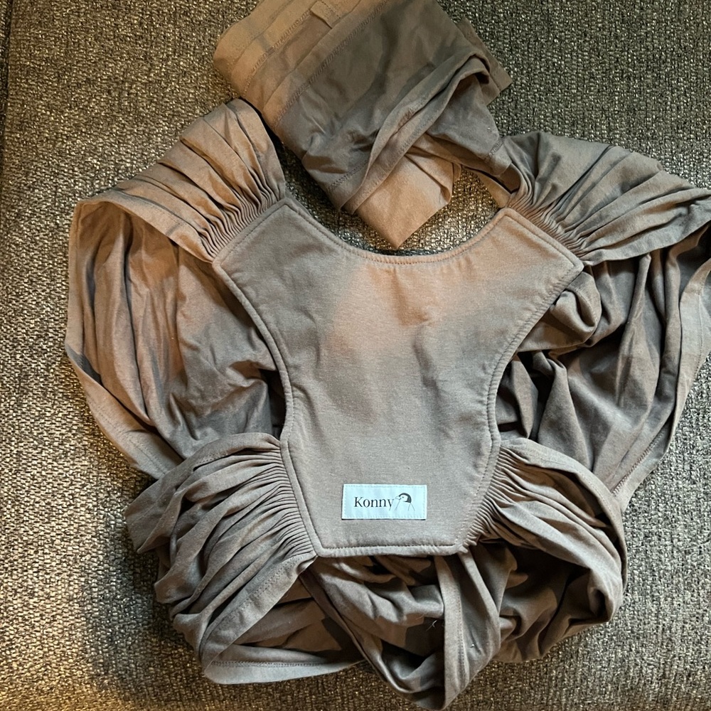 Konny brand baby carrier! Never been used